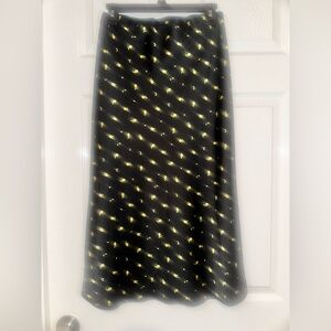 Elegant Black and Yellow Lemon 🍋 Patterned Satin Skirt
